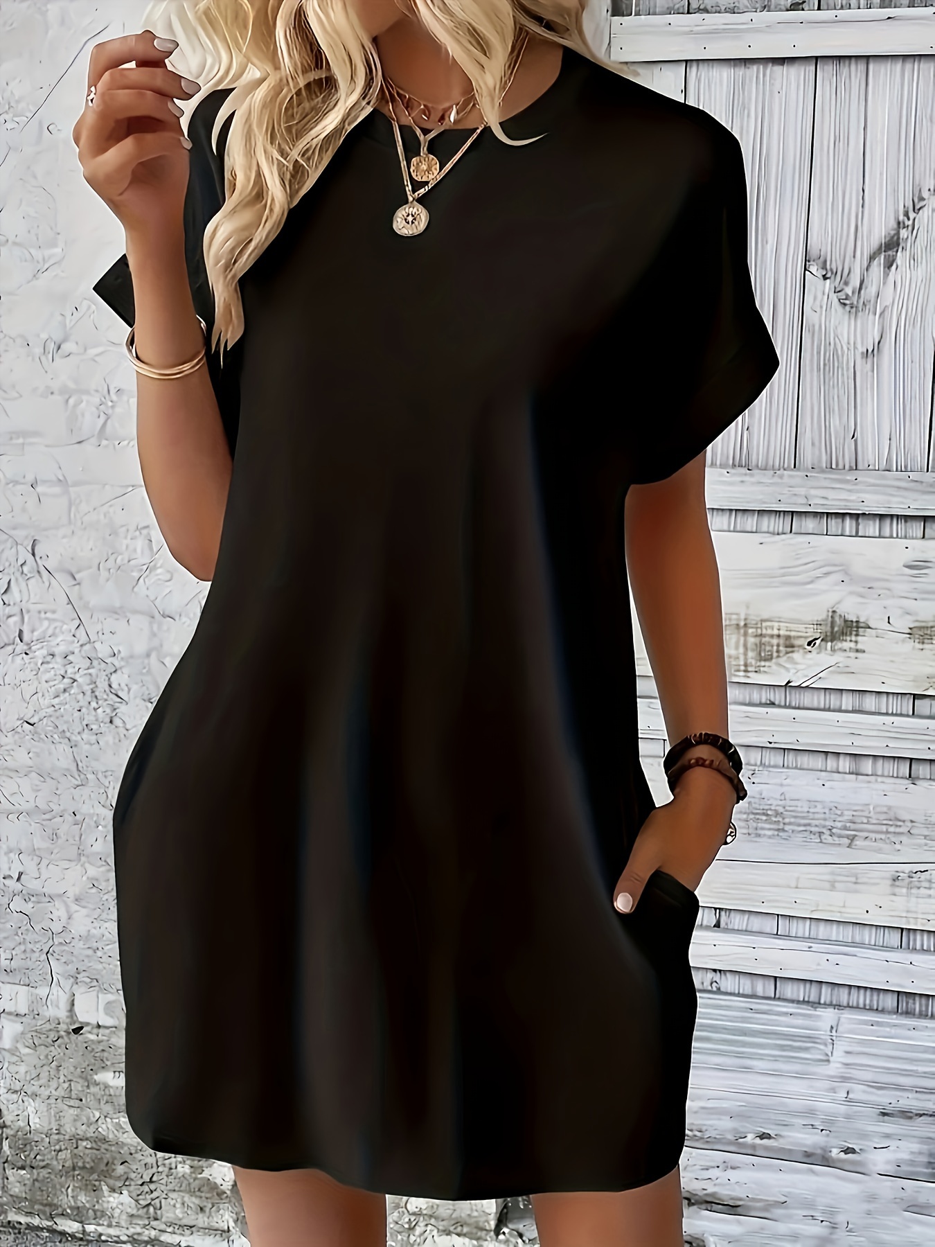 Premium Solid Color Crew Neck Dress - Elegant, Loose Fit, Short Sleeve, Mid Elasticity, Polyester, Pockets, No Printing, Spring\u002FSummer Essential for Women - Casual, Chic, and Comfortable