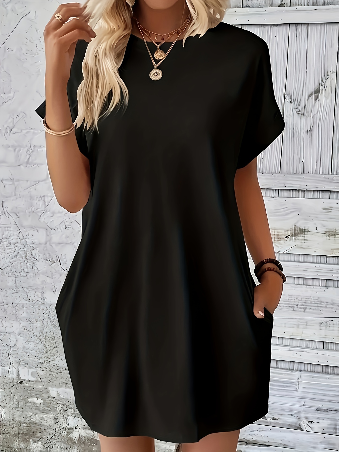 Premium Solid Color Crew Neck Dress - Elegant, Loose Fit, Short Sleeve, Mid Elasticity, Polyester, Pockets, No Printing, Spring\u002FSummer Essential for Women - Casual, Chic, and Comfortable